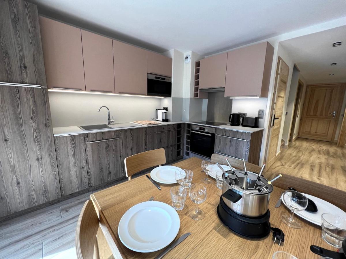 Ours Polaire Bel Appartement Village Et Pistes La Clusaz Exteriör bild